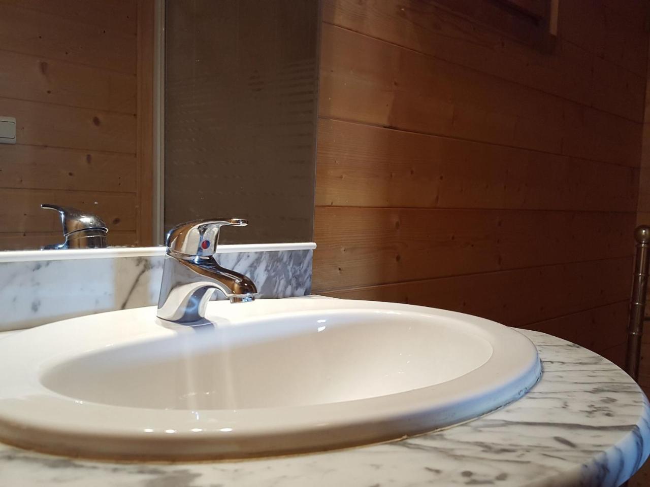 Magnificent Chalet On The Mountain Slopes 레게츠 외부 사진